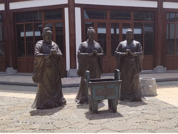 恒大集團?；◢u特色街區(qū)銅雕塑工程